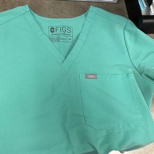 Figs xs surgical green one pocket scrub top